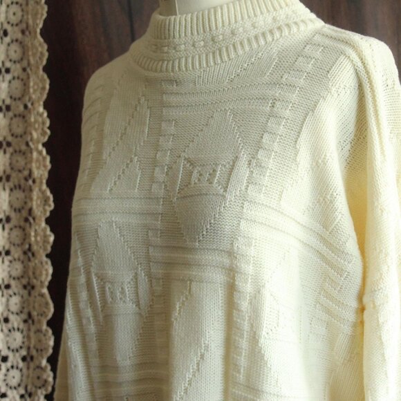 Vintage 1980s 1990s Sweater, Unisex Volup Turning Point White Mock Turtleneck - Picture 8 of 11